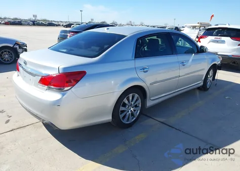 2011 Toyota Avalon Limited z USA, uszkodzony, nr VIN 4T1BK3DB1BU409468